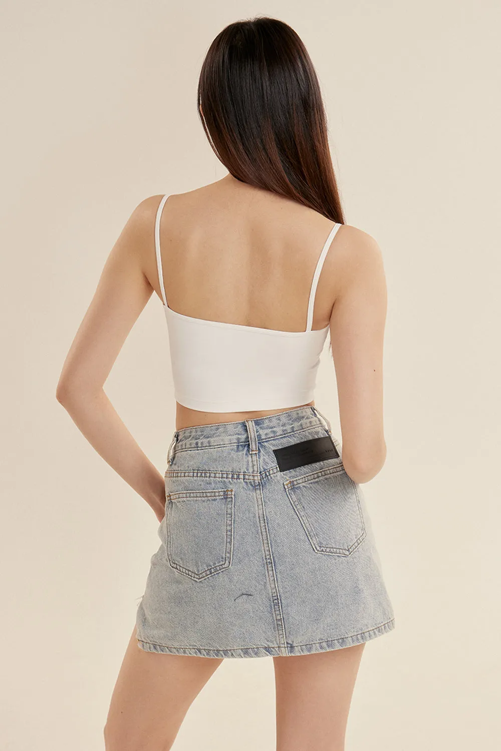 輕透細肩帶 BraTop<br>ESSENTIAL T-SHIRT BRA TOP
