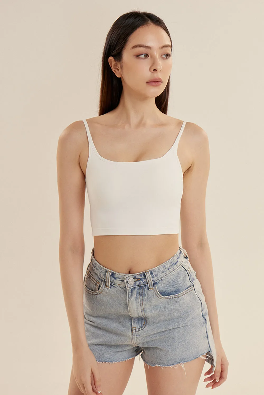 輕透細肩帶 BraTop<br>ESSENTIAL T-SHIRT BRA TOP