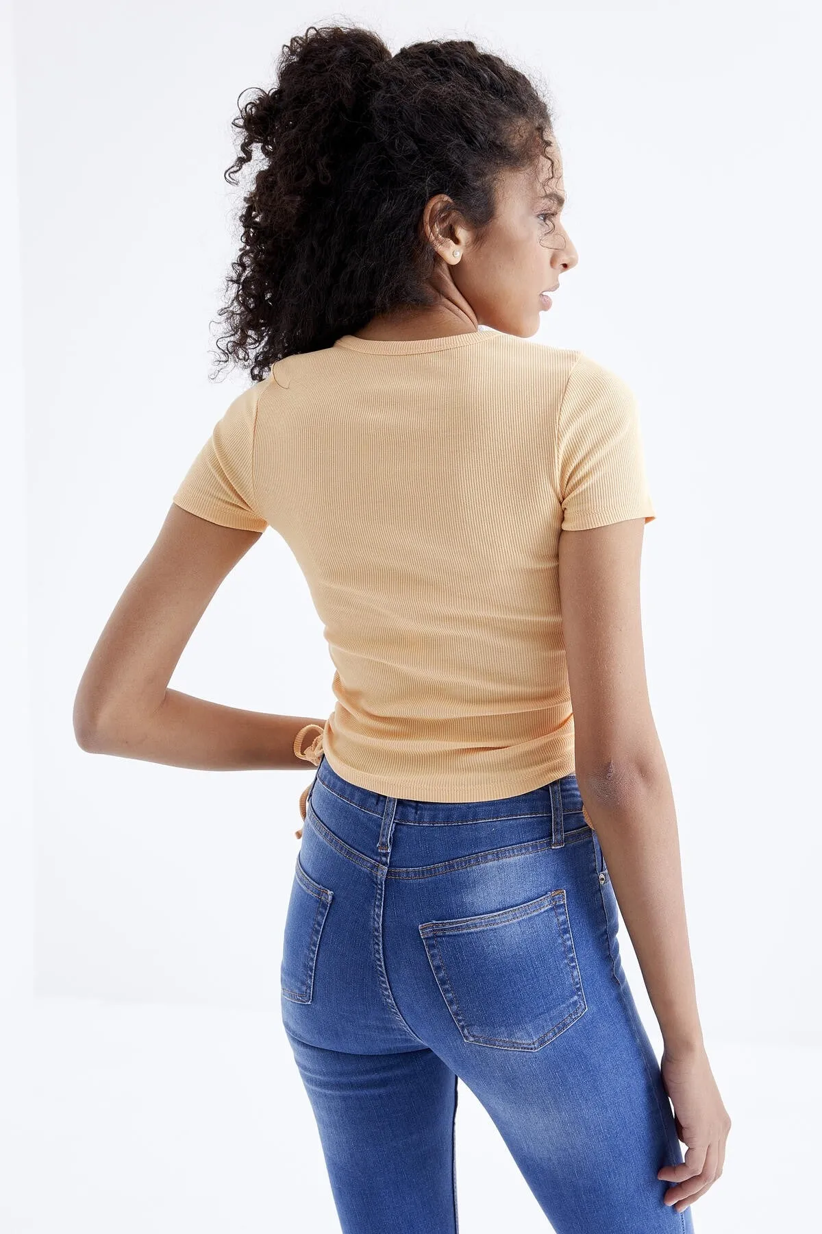 basic yani büzgülü o yaka kadin crop top t-shirt - 97203