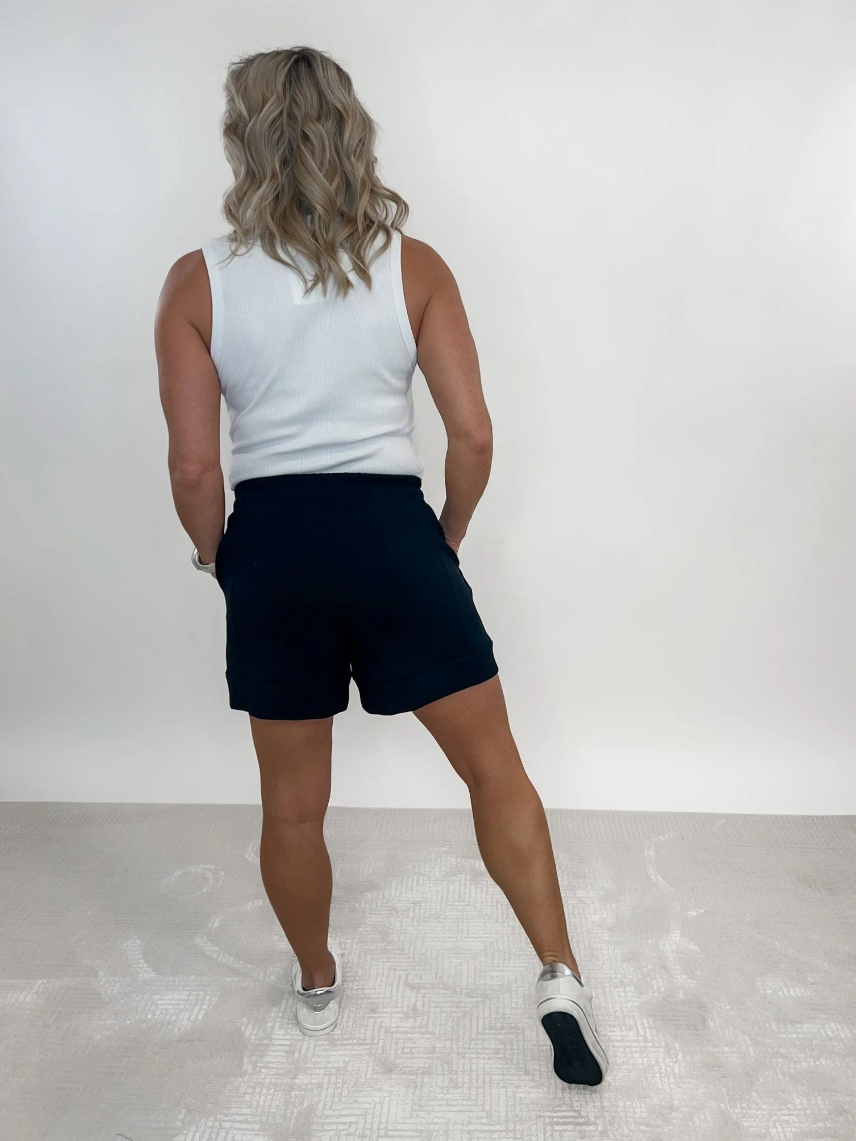 Beat These Pleated Scuba Shorts, Black