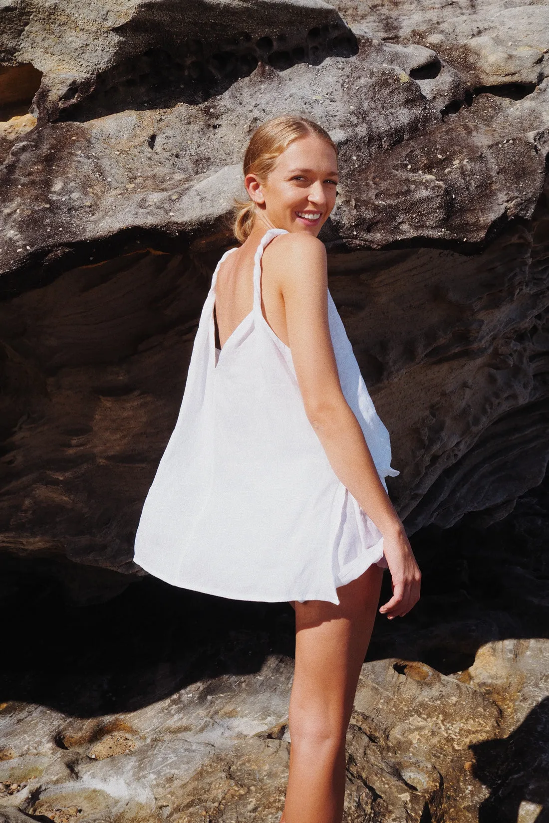 Burns Twist Linen Top White