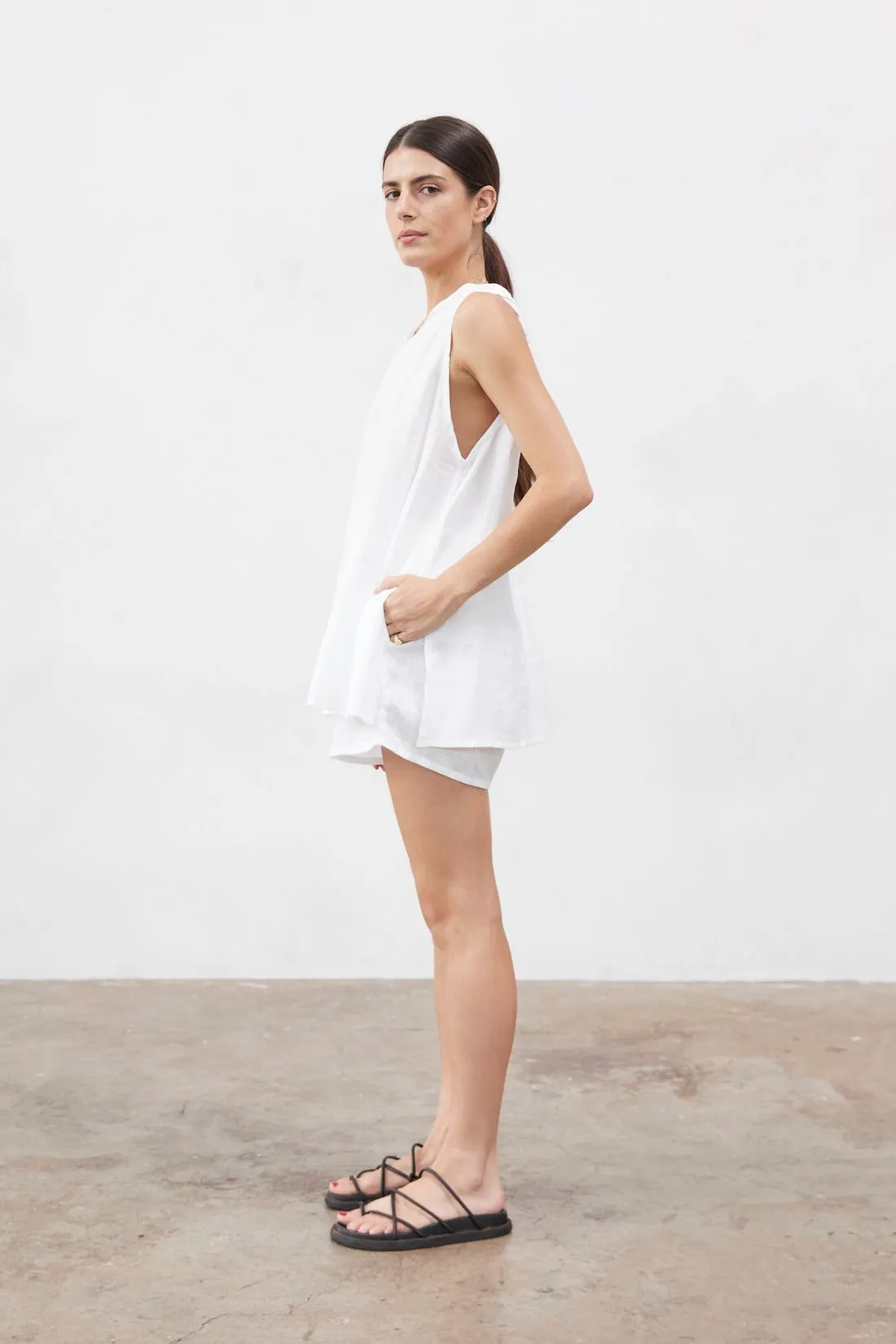 Burns Twist Linen Top White