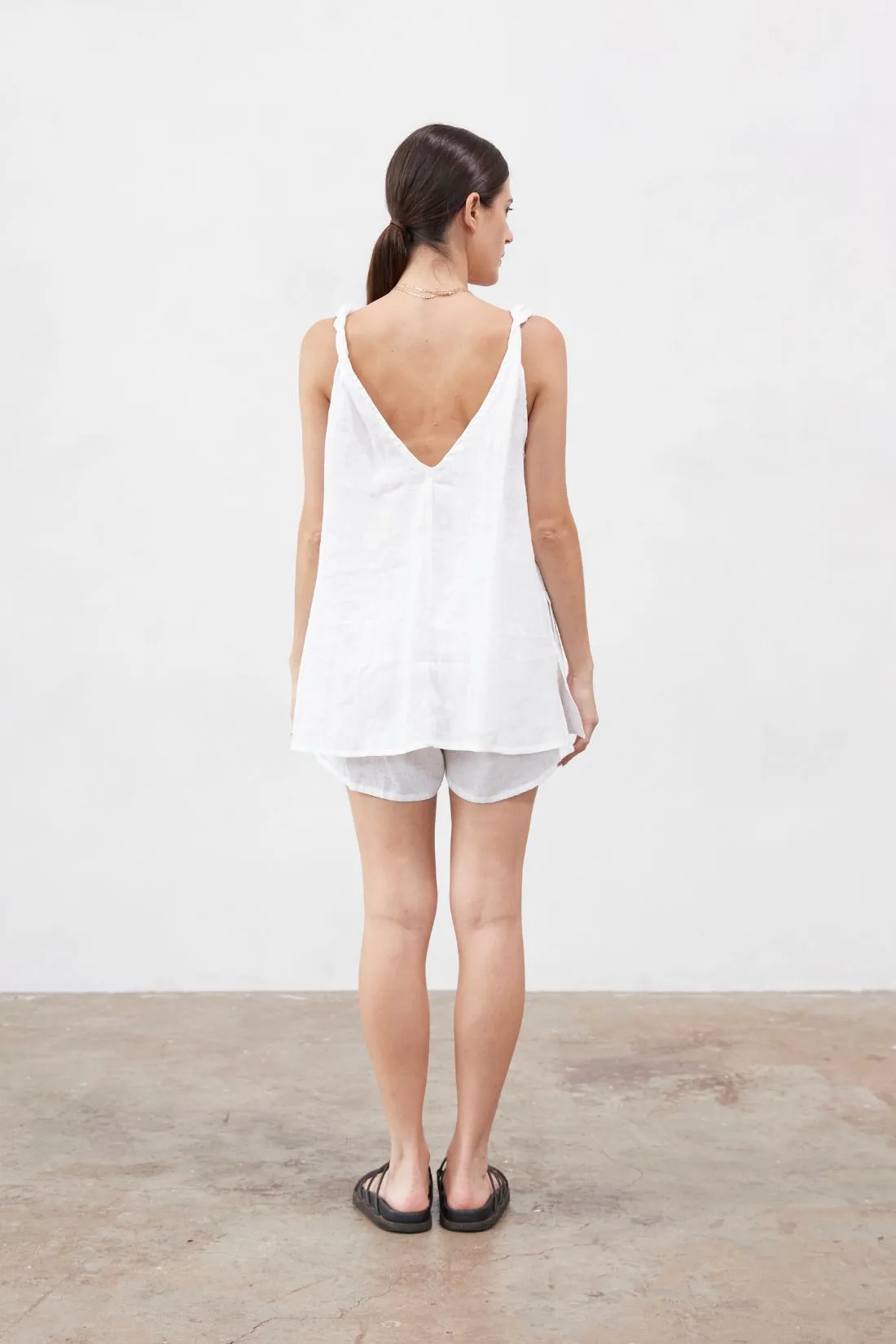 Burns Twist Linen Top White