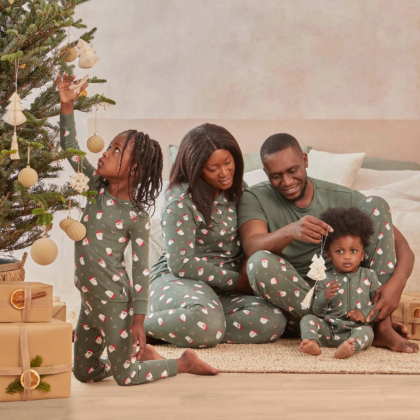 Men's Santa Print Pajama Pants
