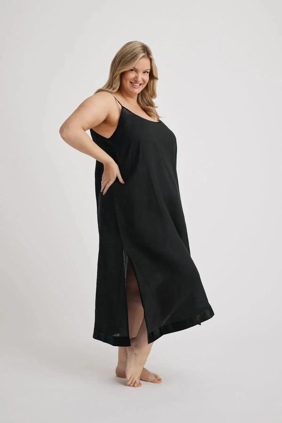 Renae - Slip Nightdress - Long - Black