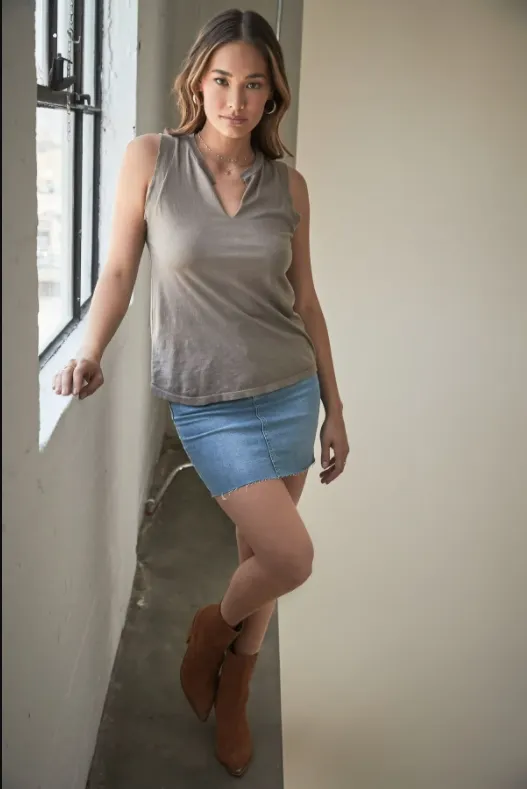 Slide Away Notch Tank Muscle Tee