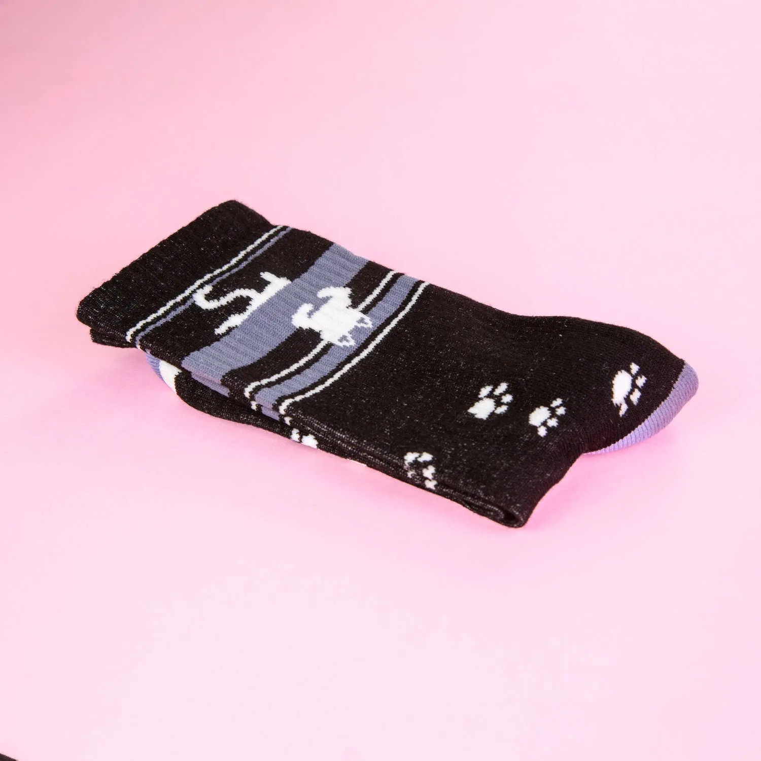 Upside-Down White Cat - Gym Crew Socks